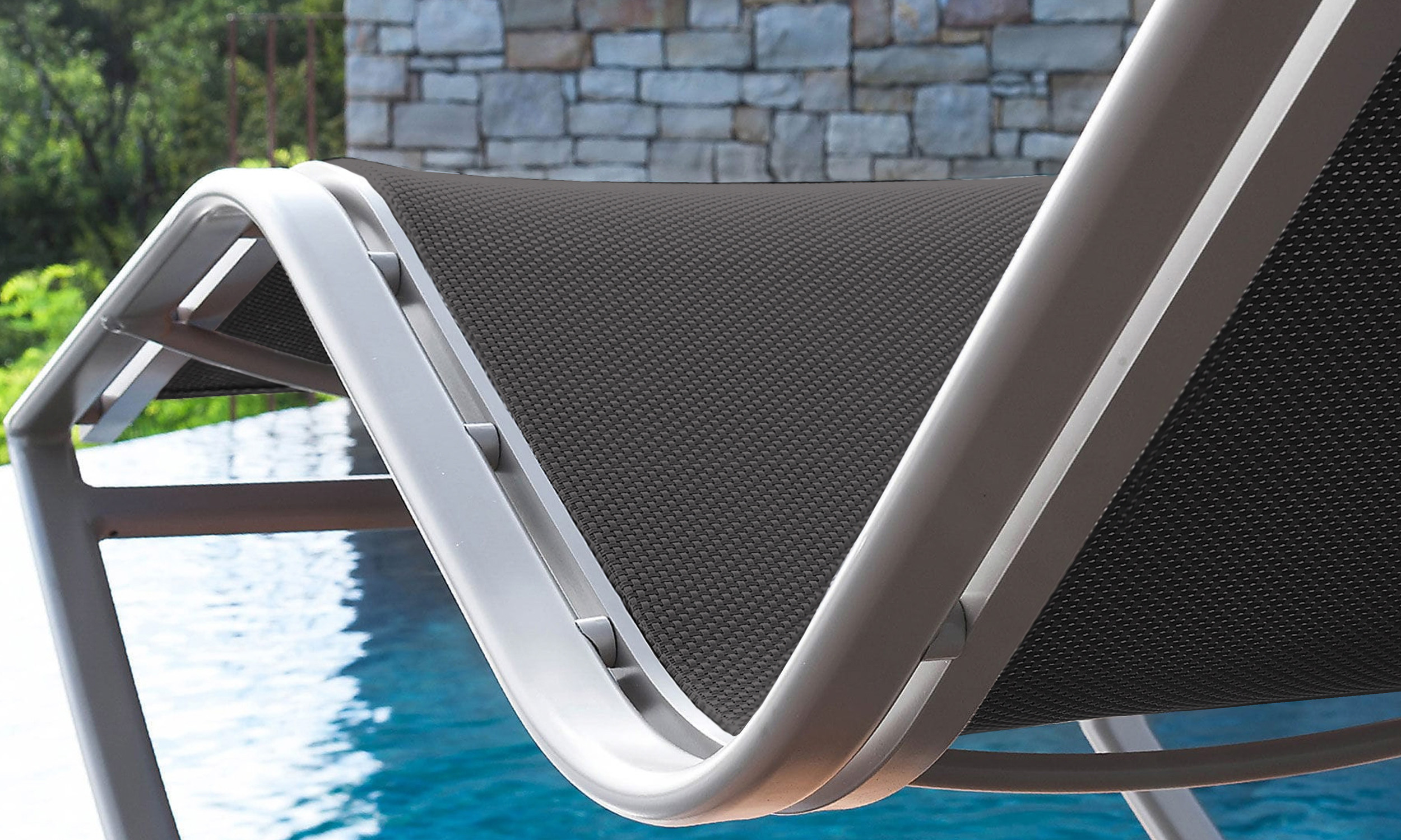 Sunproof Sling
Sustainability, Durability, Comfort